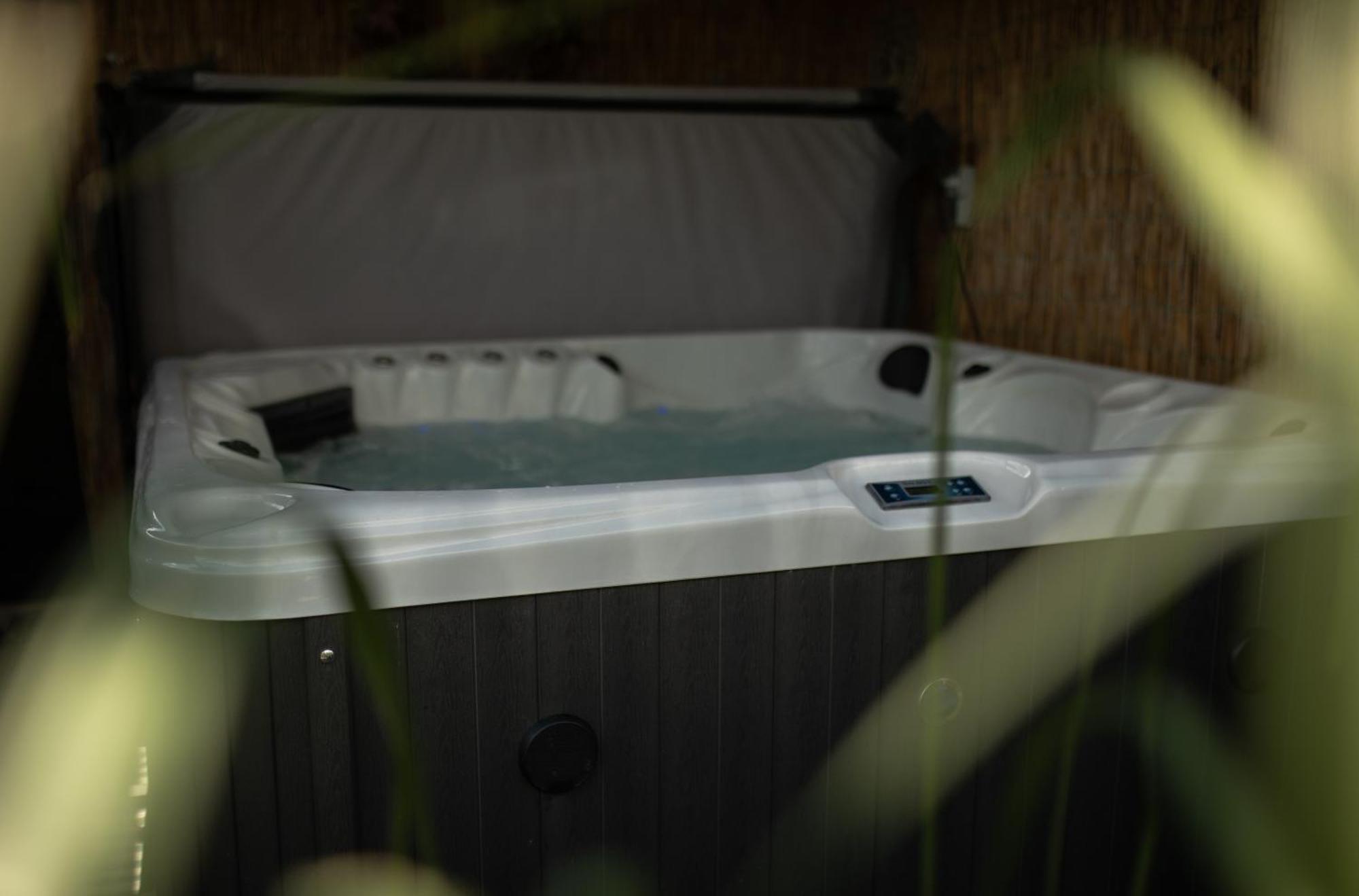 Drents Genieten - Riegheide Met Prive Jacuzzi Villa Erm Exterior foto